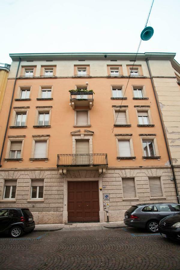 Apartamento Casa Di Charme "Rosa-Rosae" Verona Exterior foto